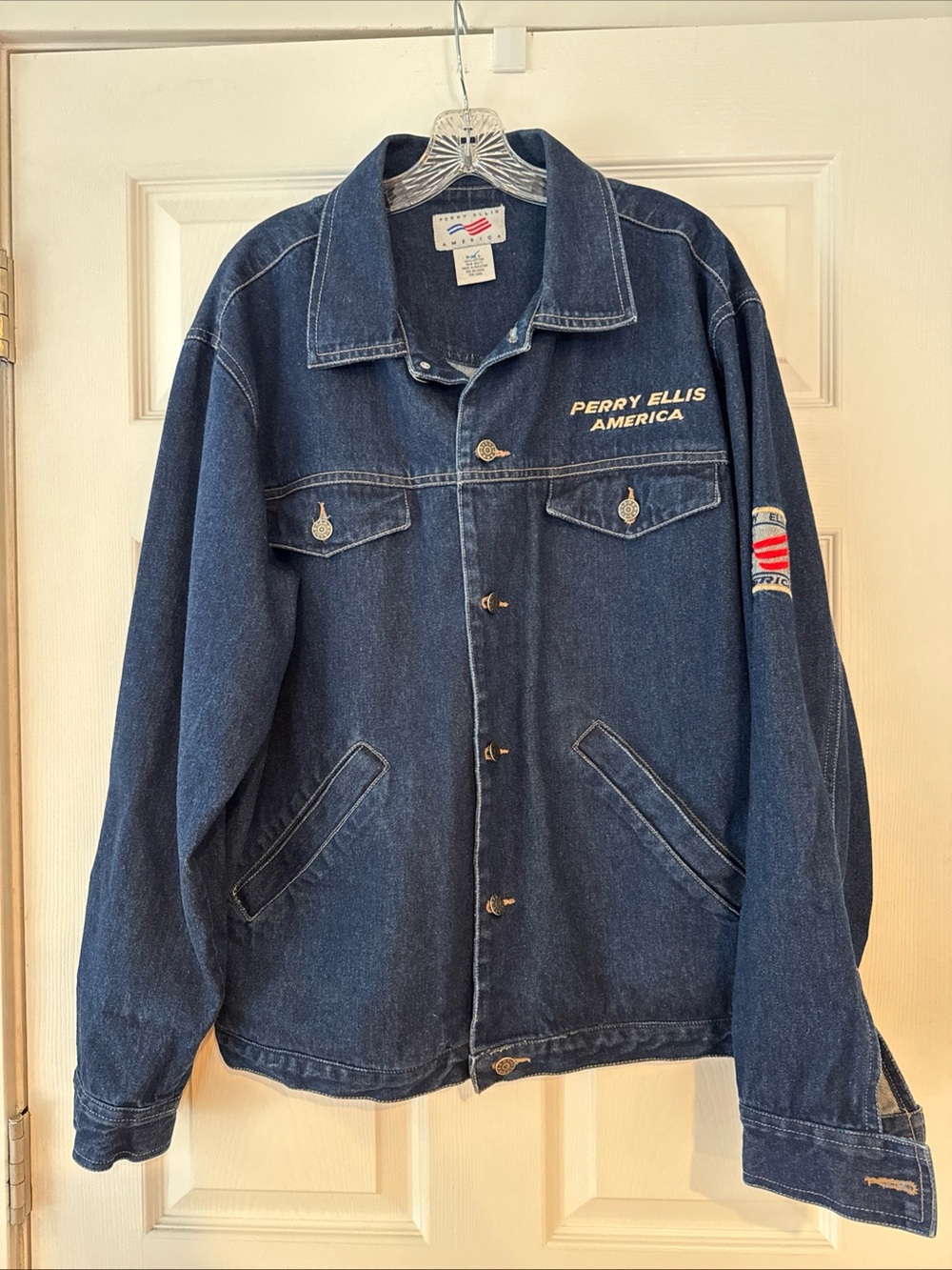 Vintage Perry Ellis America Men's Dark Blue Denim Jacket Size Large